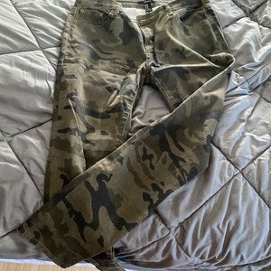 Camo jeans